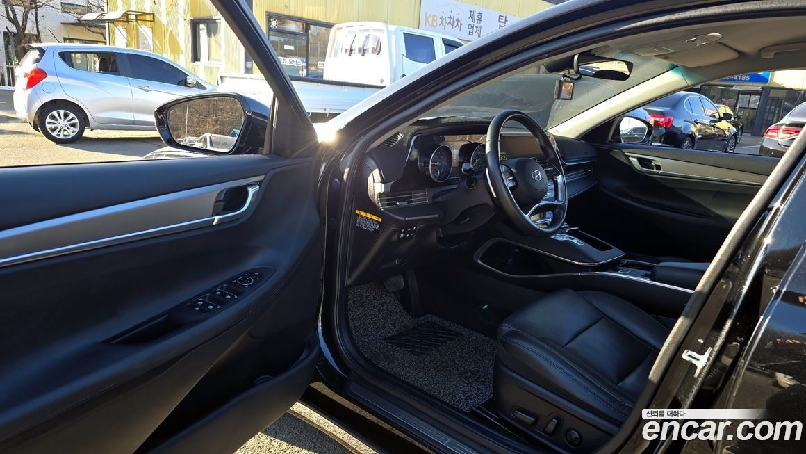 Hyundai Grandeur 2020