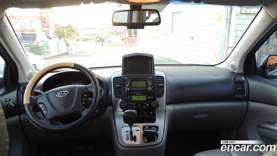 Kia Canival 2012