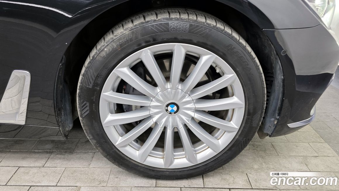 BMW 7-Series 2016