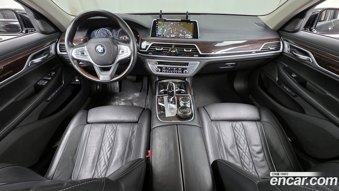 BMW 7-Series 2016
