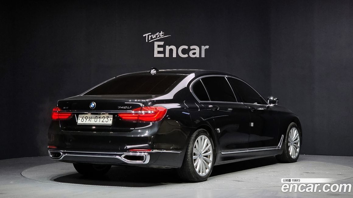 BMW 7-Series 2016