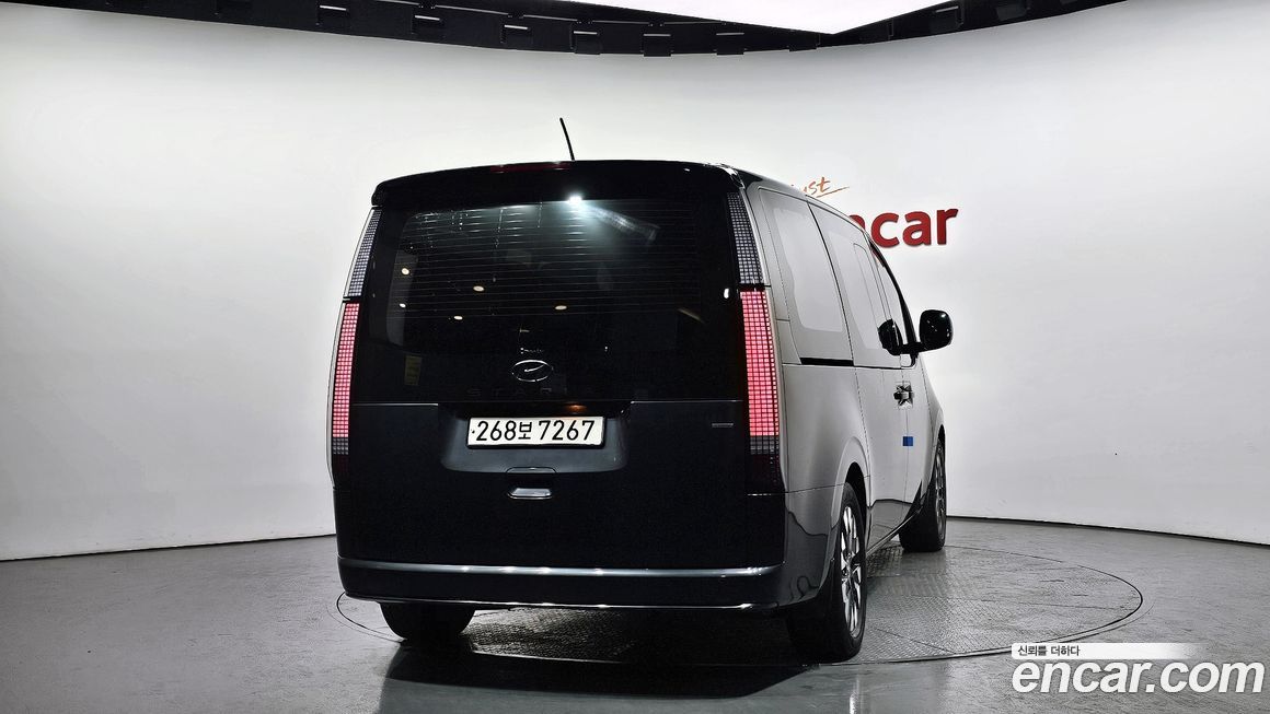 Hyundai Staria 2022