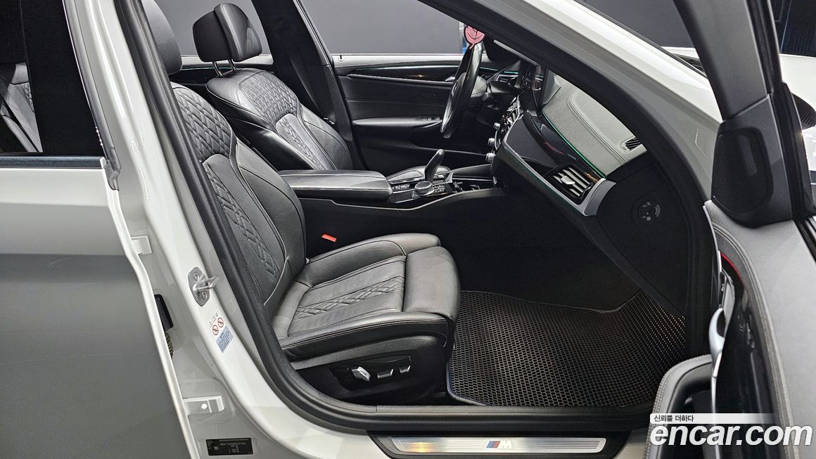 BMW 5-Series 2021
