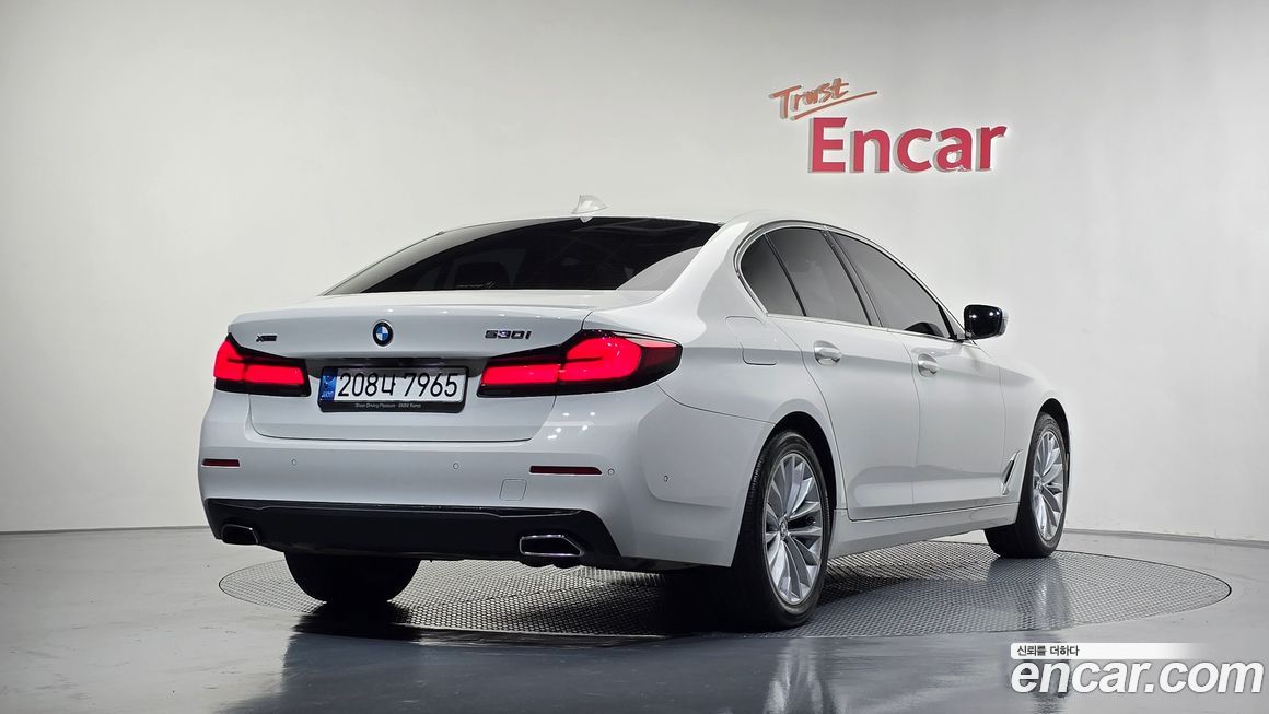 BMW 5-Series 2021