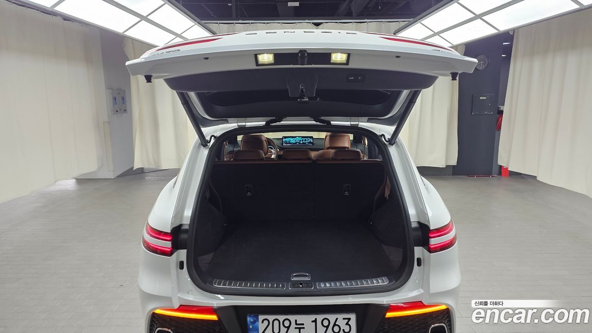 Genesis GV70 2023