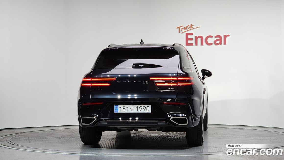 Genesis GV70 2025