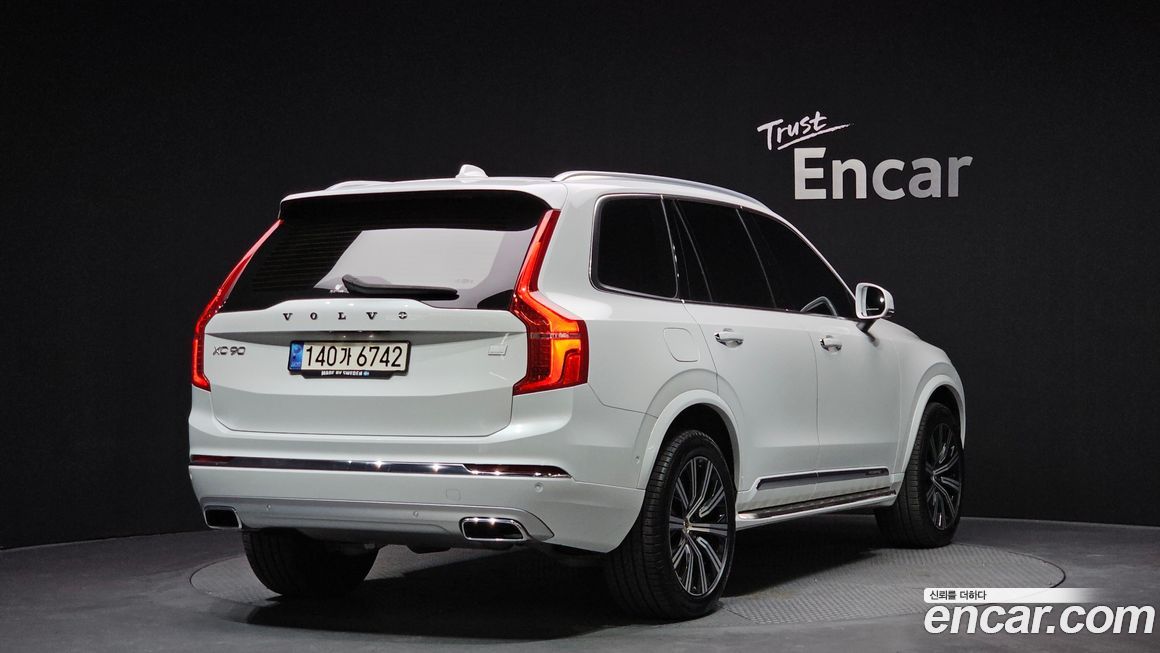 Volvo XC90 2021