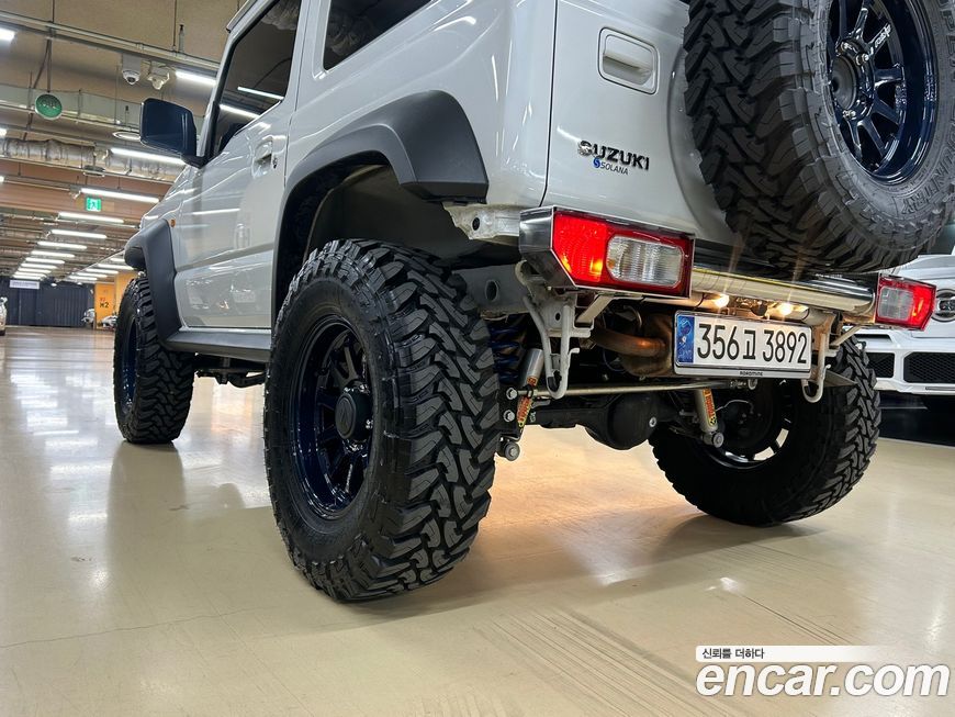 Suzuki Jimny 2023