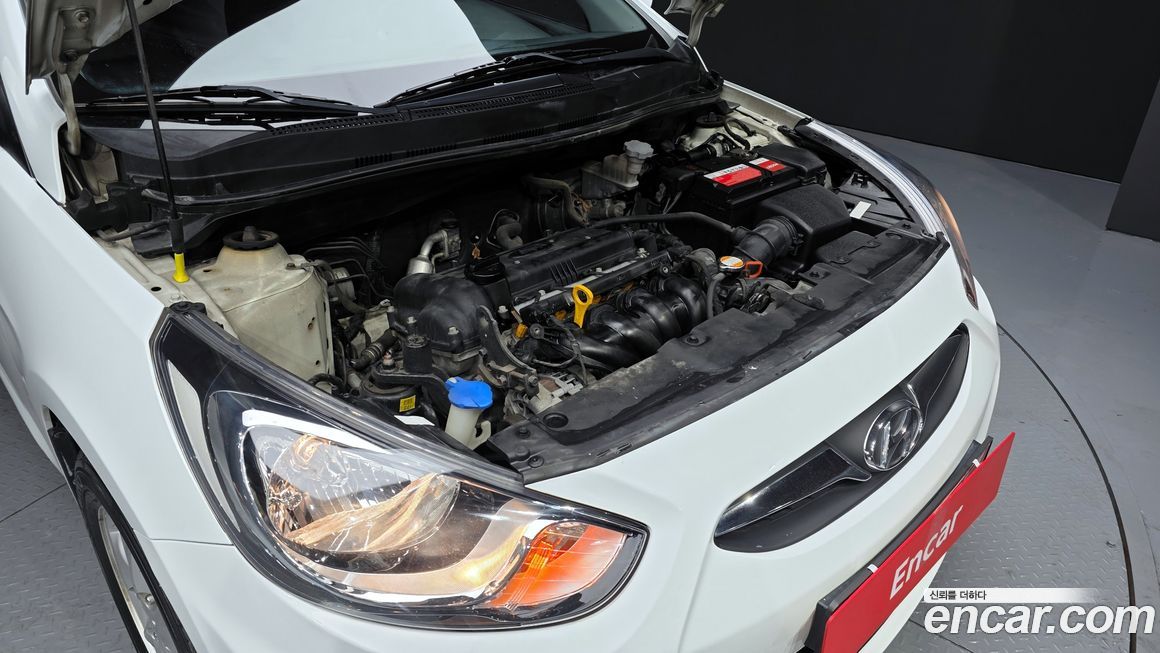 Hyundai Accent 2011