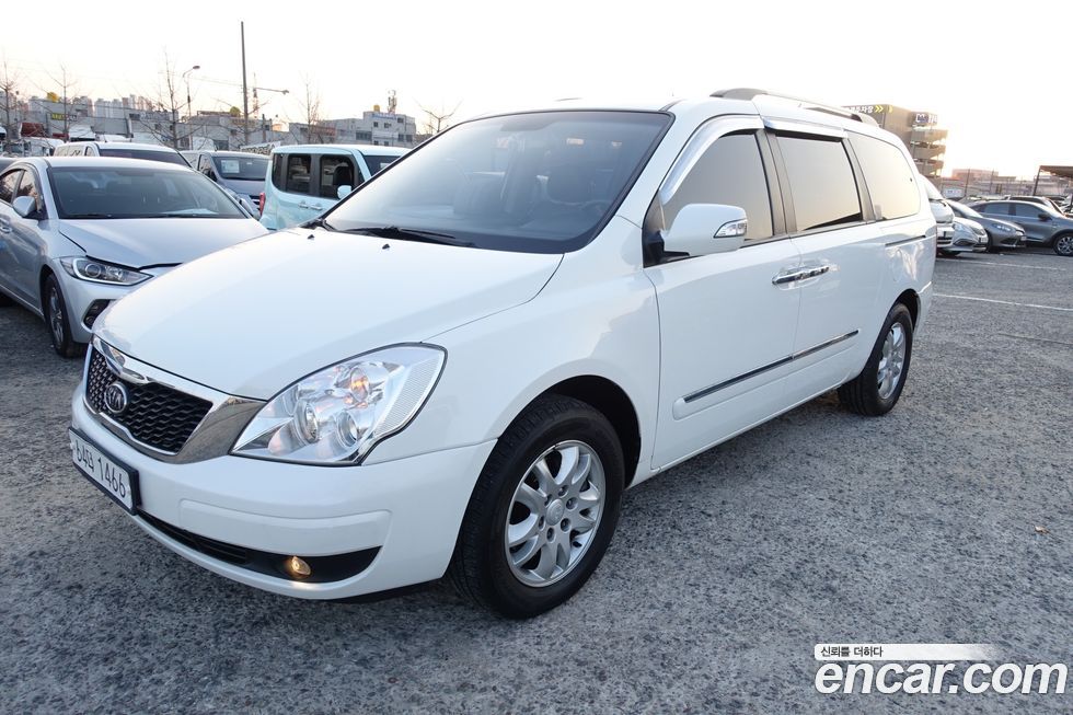 Kia Canival 2012