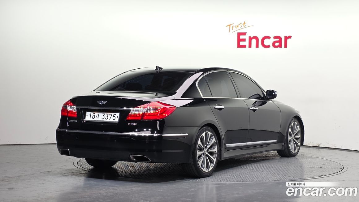 Hyundai Genesis 2014