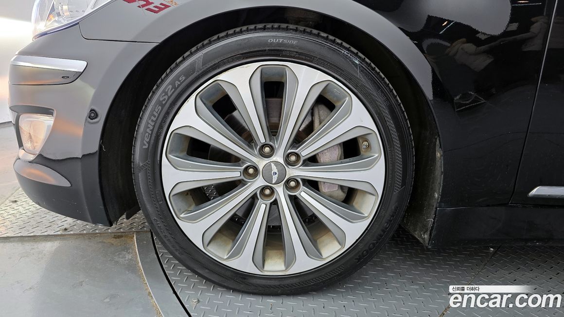 Hyundai Genesis 2014