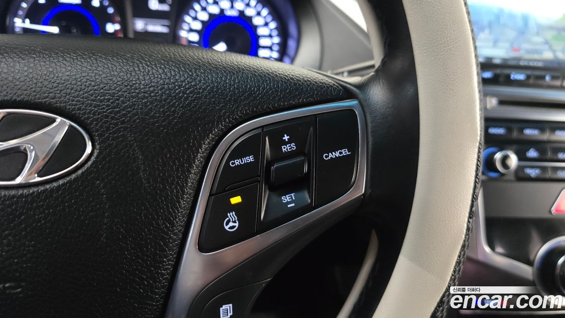 Hyundai Grandeur 2016