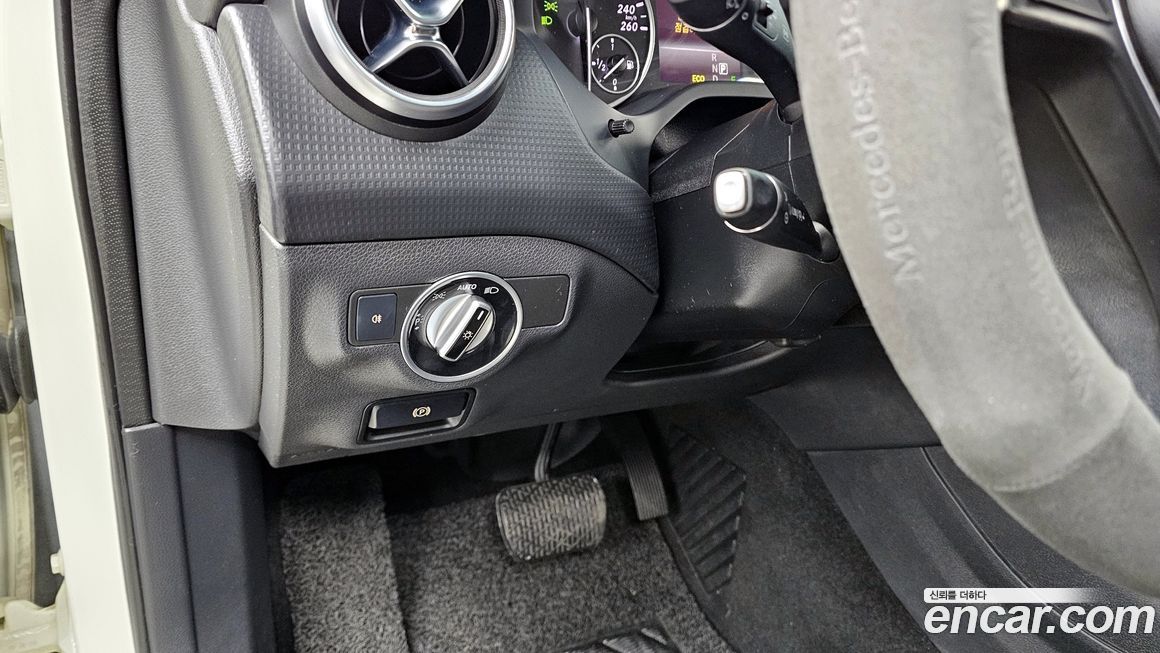 Mercedes-Benz A-Class 2014