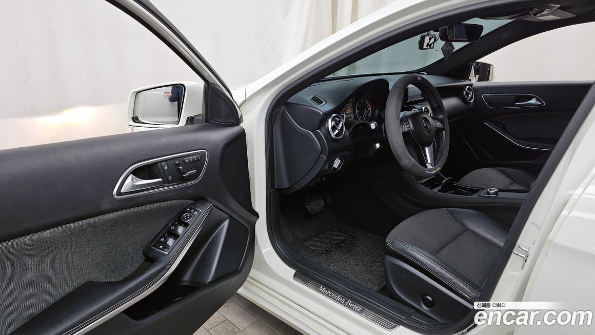 Mercedes-Benz A-Class 2014