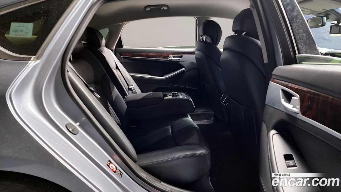 Hyundai Genesis 2014