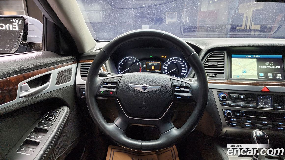 Hyundai Genesis 2014