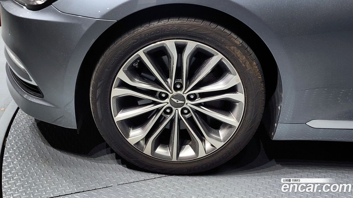 Hyundai Genesis 2014