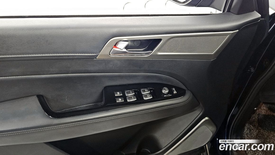 KG_Mobility_Ssangyong Rexton 2018