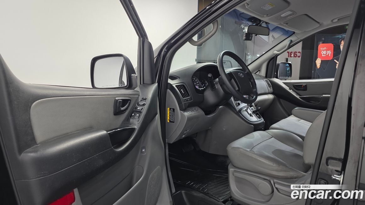 Hyundai Starex 2019