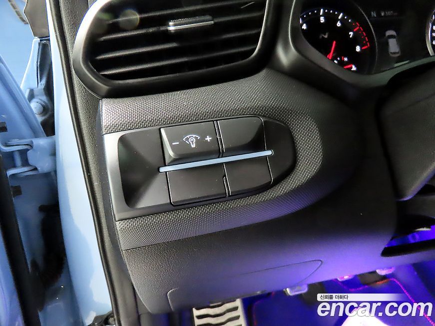 Hyundai Veloster 2020