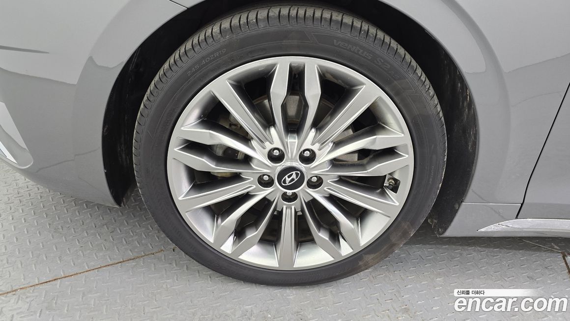 Hyundai Grandeur 2020
