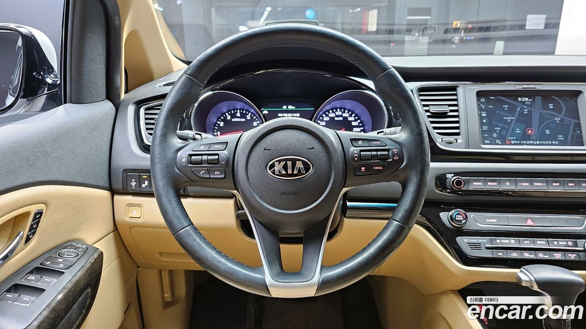 Kia Canival 2020