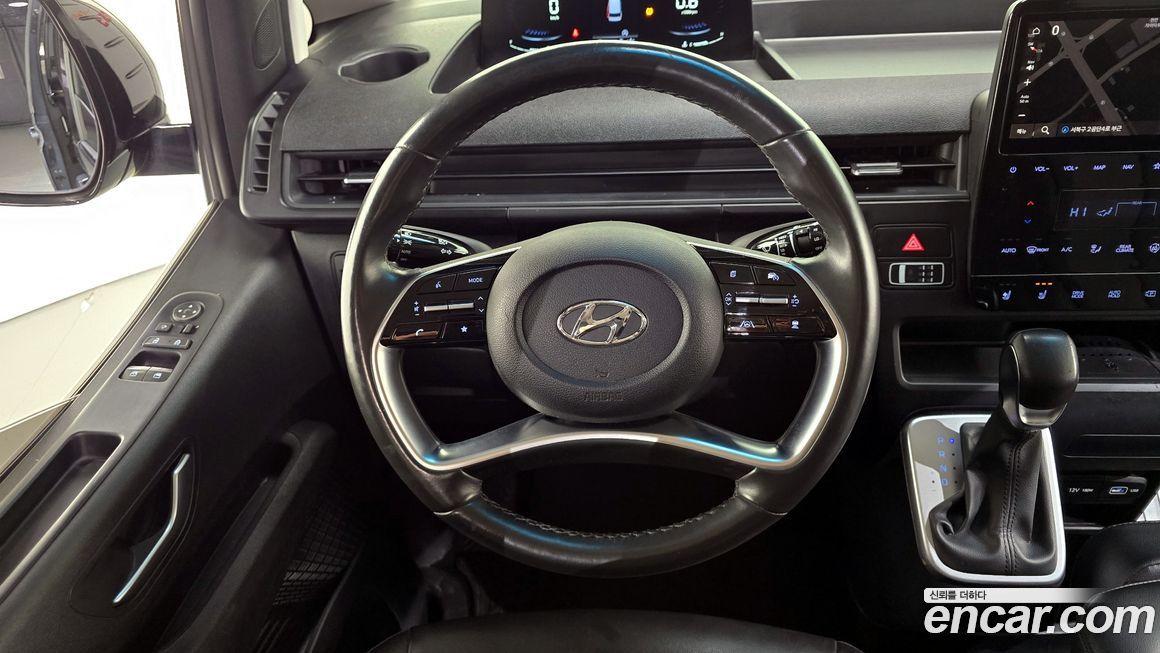 Hyundai Staria 2023