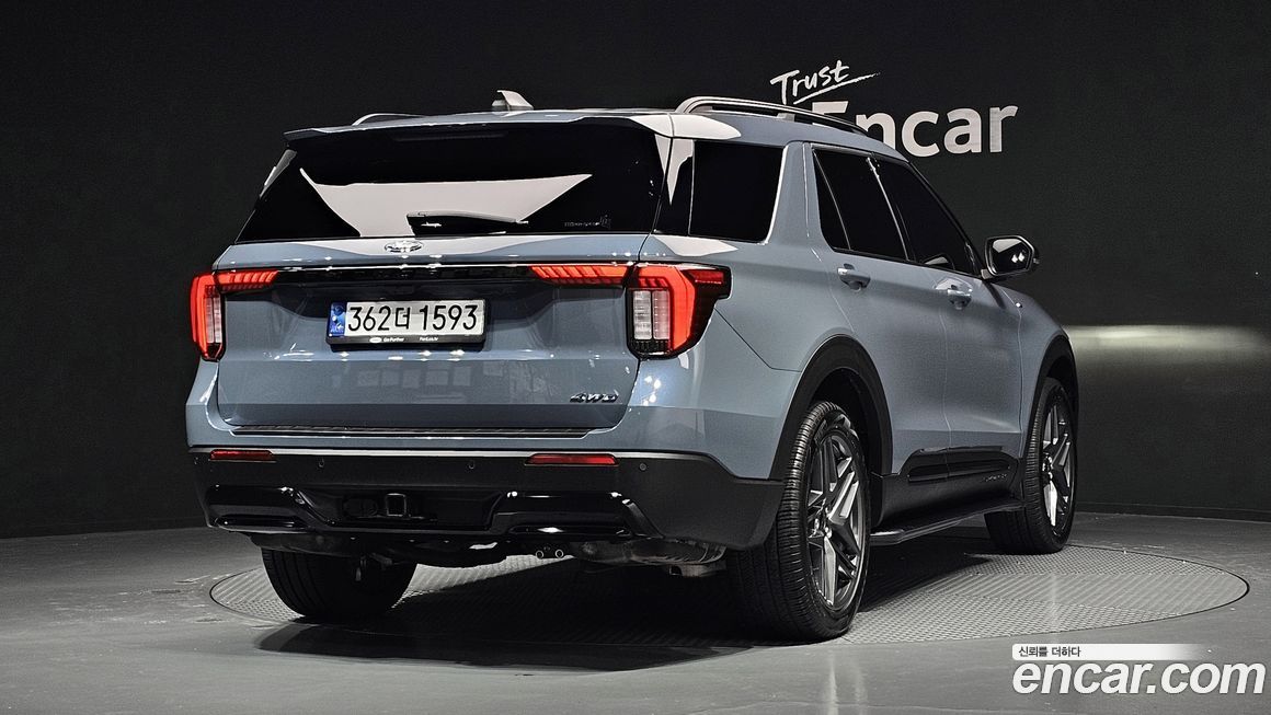 Ford Explorer 2025