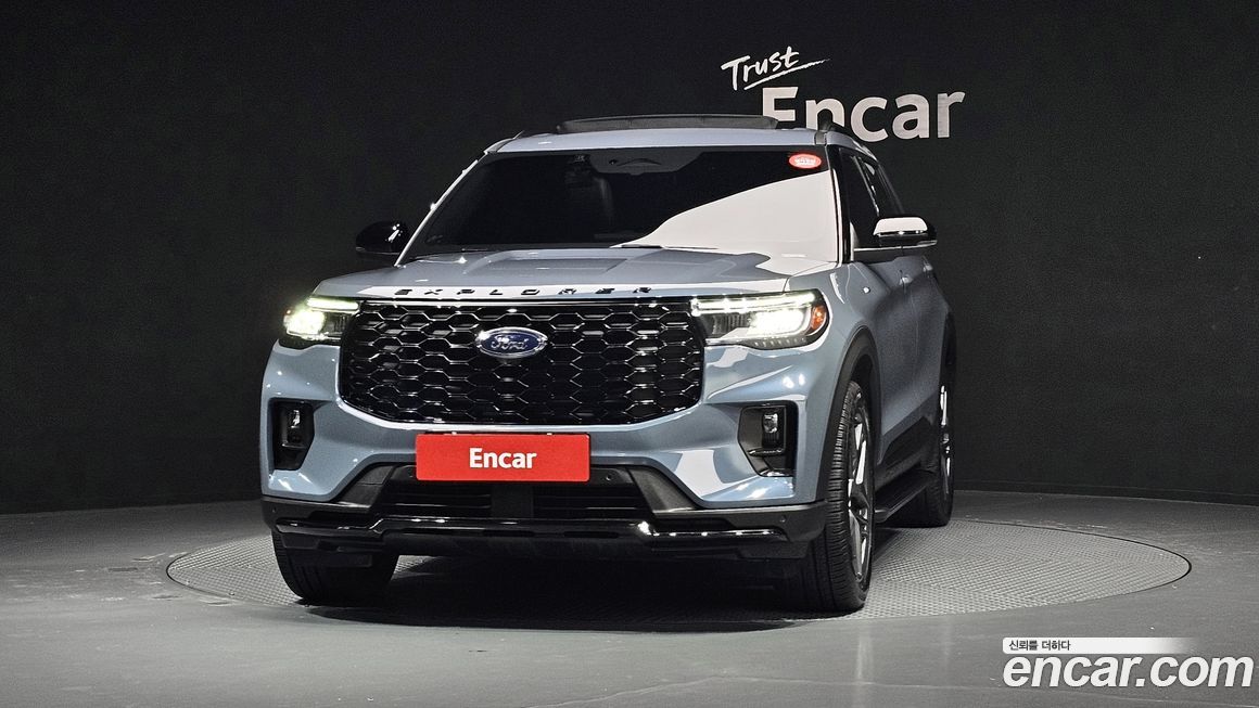 Ford Explorer 2025