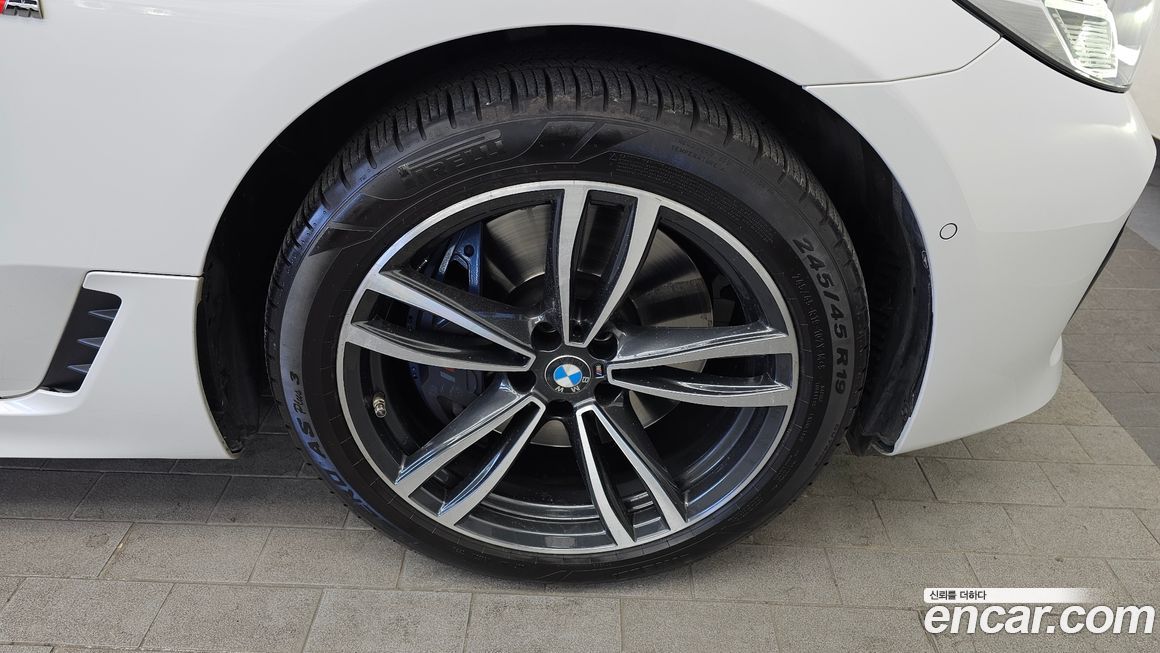 BMW Gran Turismo 2023