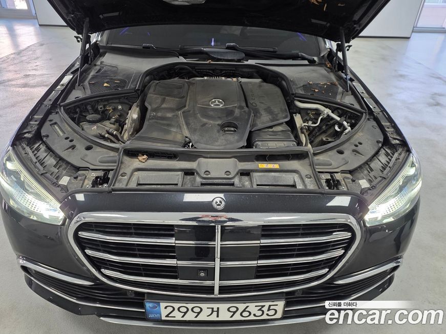 Mercedes-Benz S-Class 2021