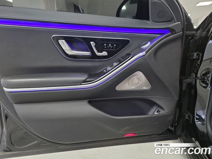 Mercedes-Benz S-Class 2021