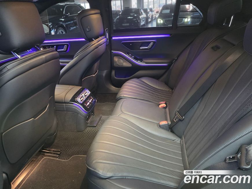 Mercedes-Benz S-Class 2021