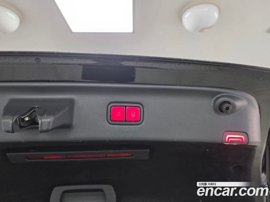 Mercedes-Benz S-Class 2021