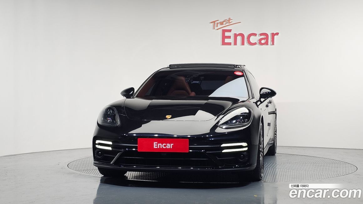 Porsche Panamera 2022