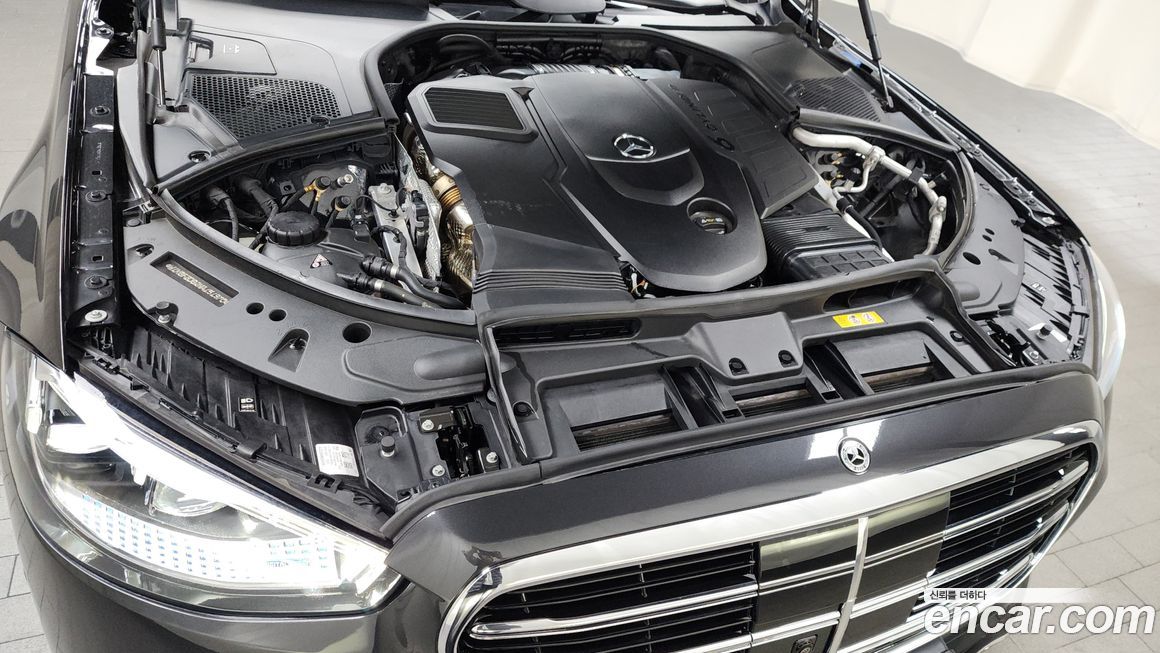 Mercedes-Benz S-Class 2022