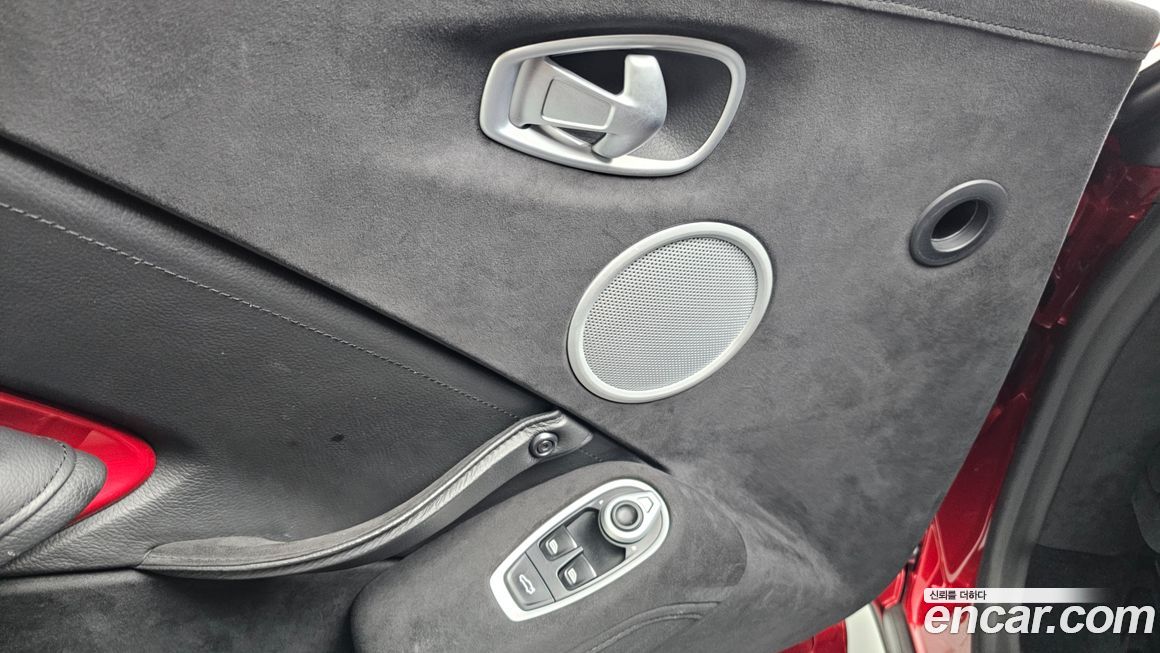 Astonmartin Vantage 2019