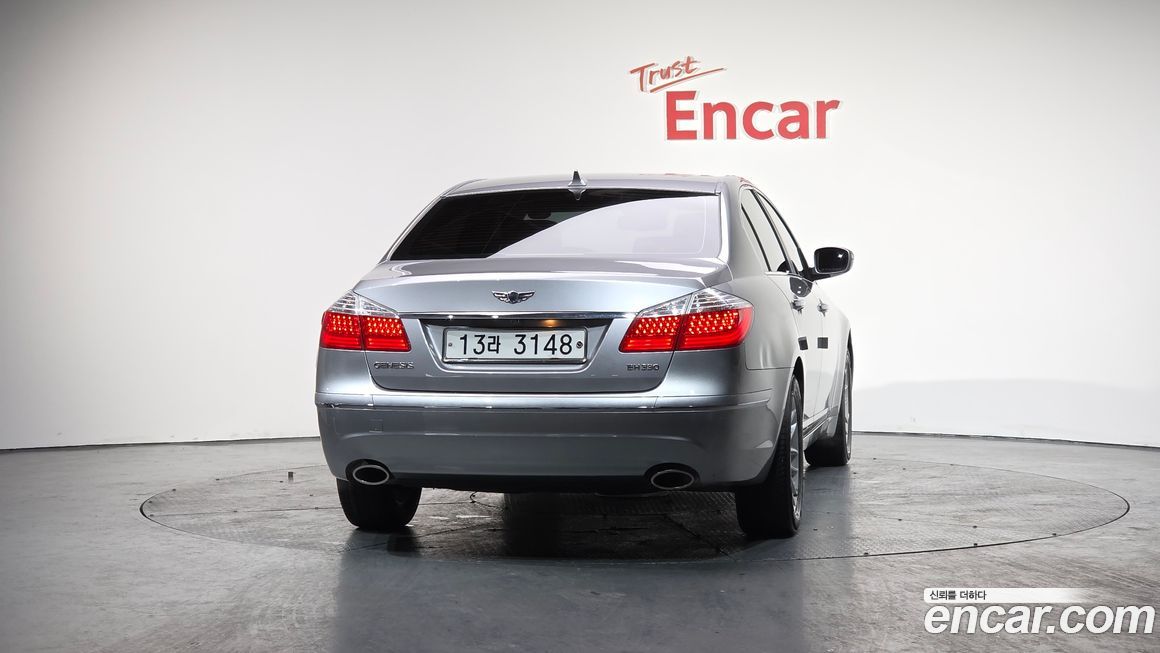 Hyundai Genesis 2010