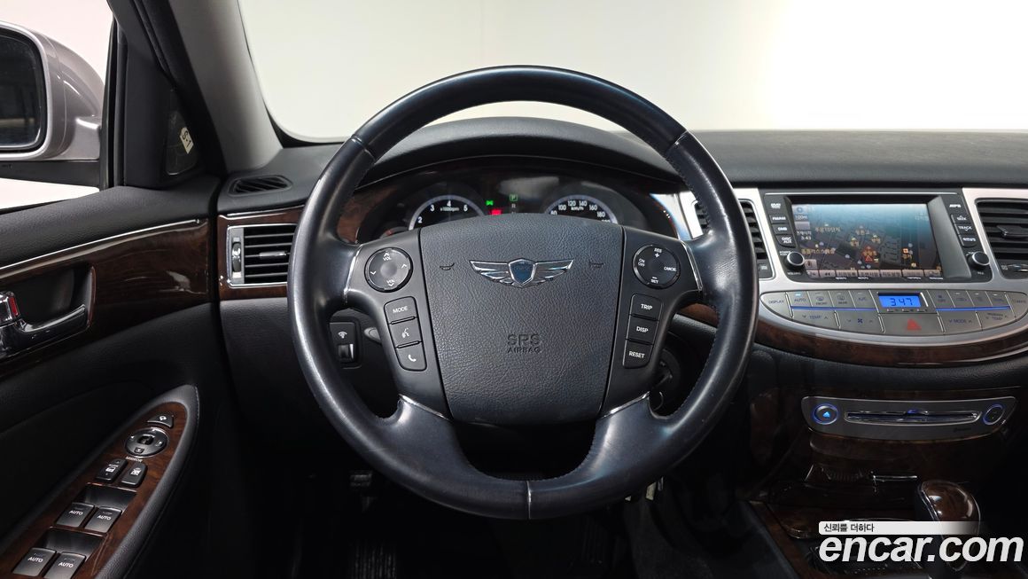 Hyundai Genesis 2010