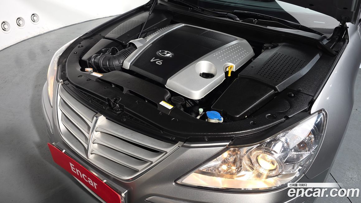 Hyundai Genesis 2010