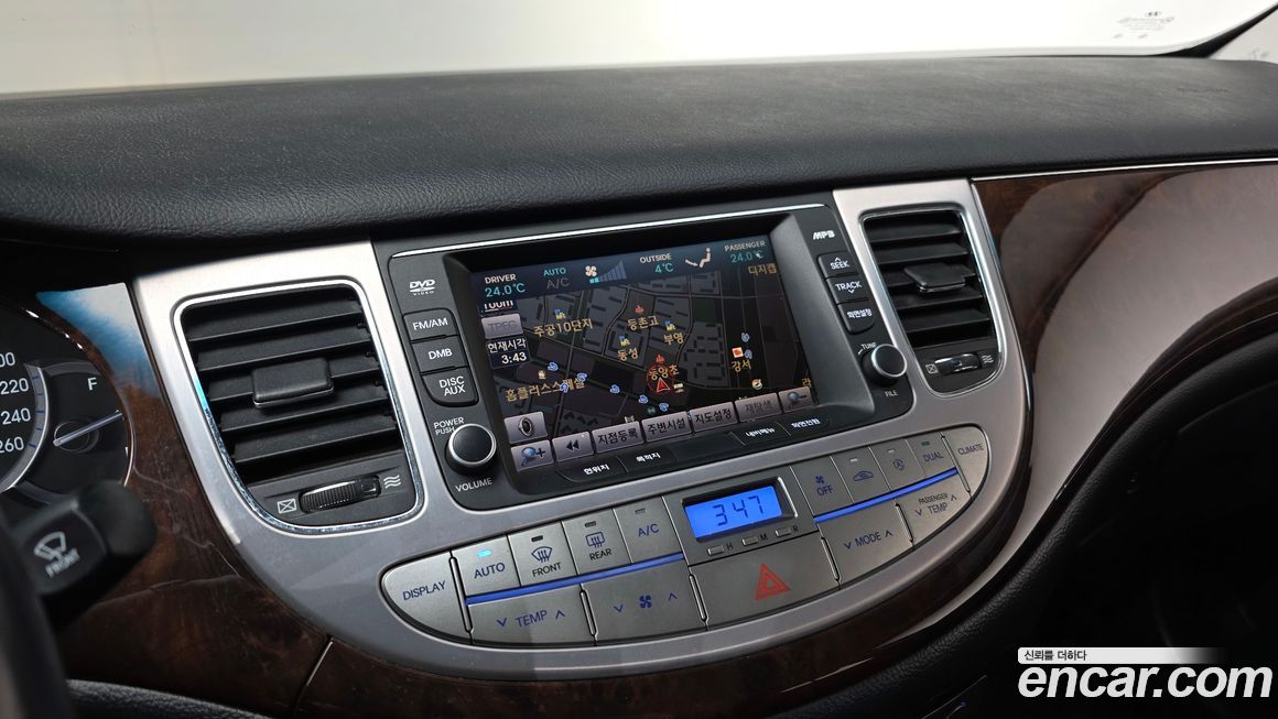 Hyundai Genesis 2010