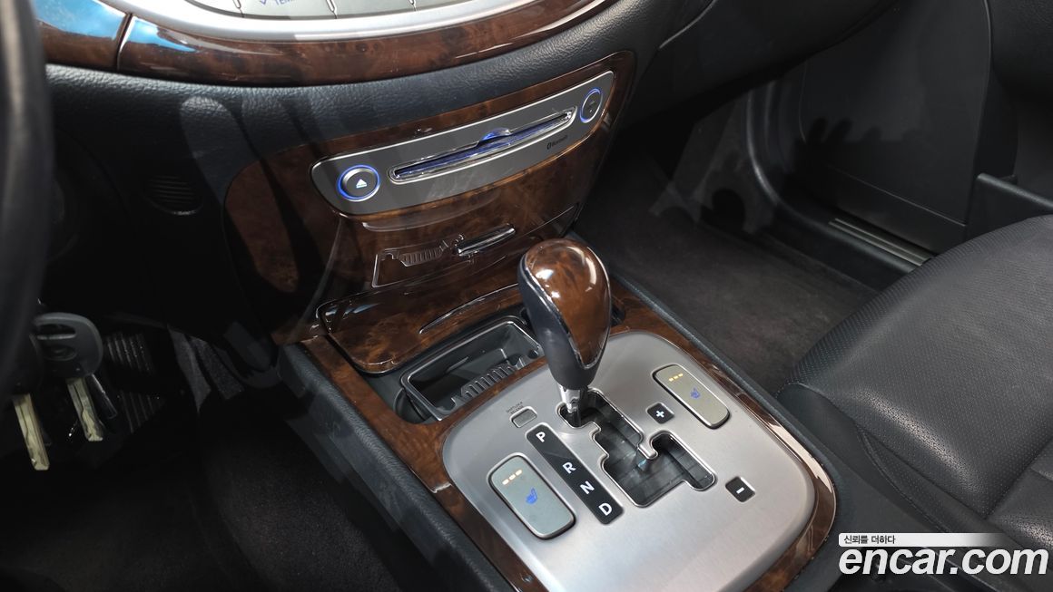 Hyundai Genesis 2010