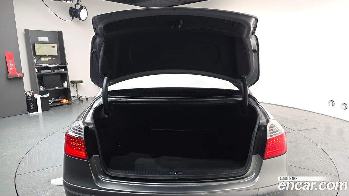 Hyundai Genesis 2010