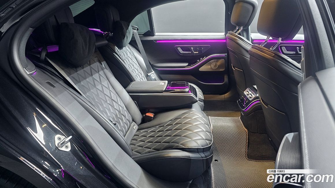 Mercedes-Benz S-Class 2023