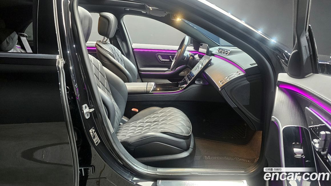 Mercedes-Benz S-Class 2023