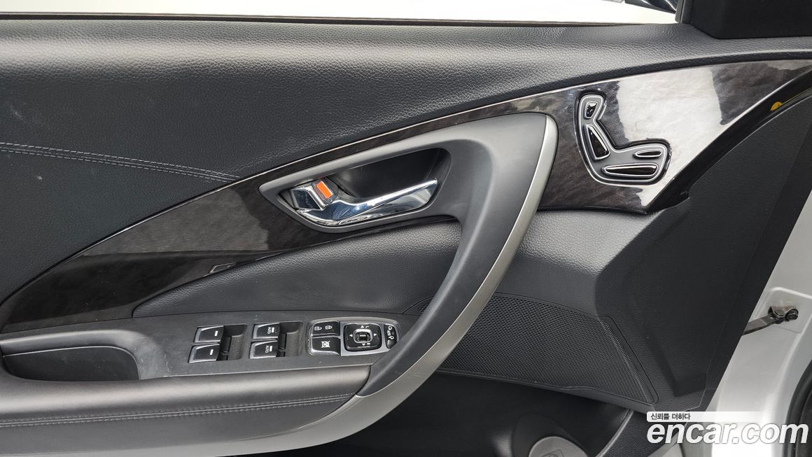 Hyundai Grandeur 2015