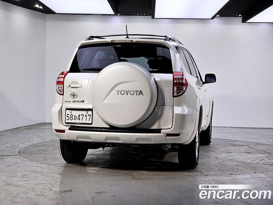 Toyota RAV4 2010