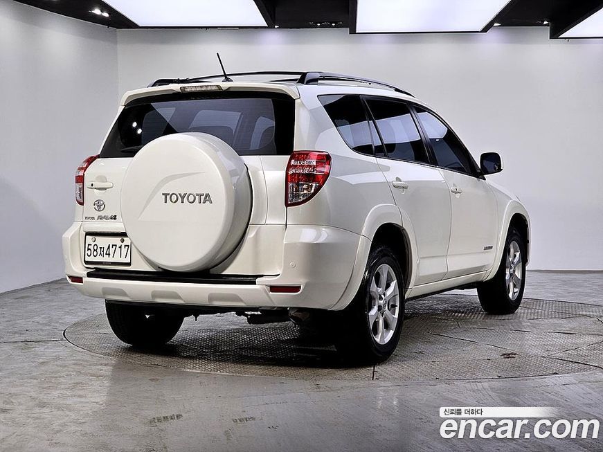 Toyota RAV4 2010