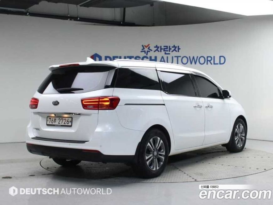 Kia Canival 2019